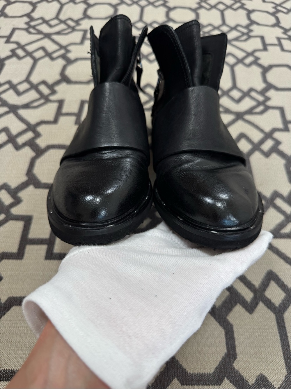 OTBT Black Leather Moto Ankle Boots Double Zip Studded Women’s Size 8.5 - Picture 7 of 11